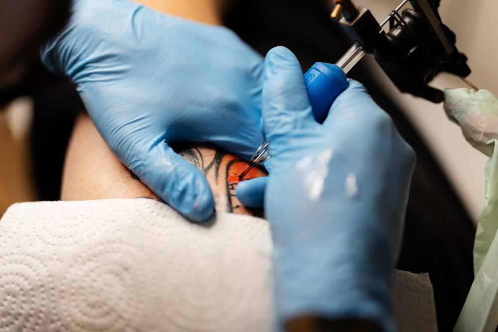 Needle Piercing vs. Gun Piercing: The Critical Safety Differences Every Person Should Understand